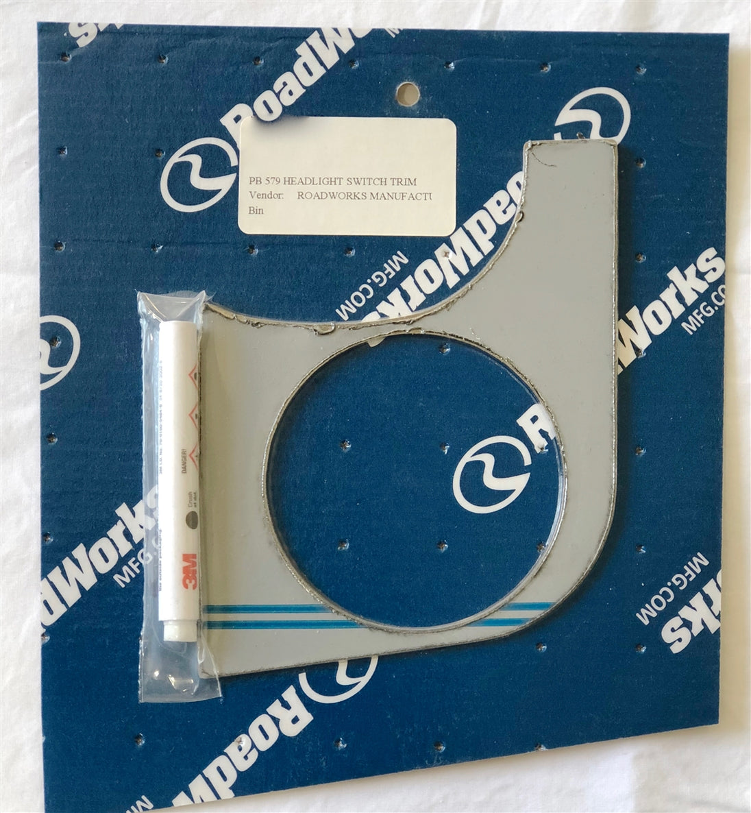 PB 567/579 INTERIOR HEADLIGHT SWITCH TRIM